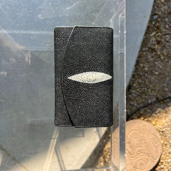 ROTA GENUINE STINGRAY WALLET- Button Flap Closure ( Small) - Picture 2 of 5